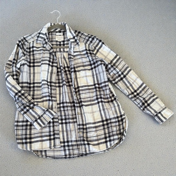 American Eagle Ahh-Mazingly Soft Flannel Shirt Boyfriend M, Black & White - EUC - Picture 12 of 14